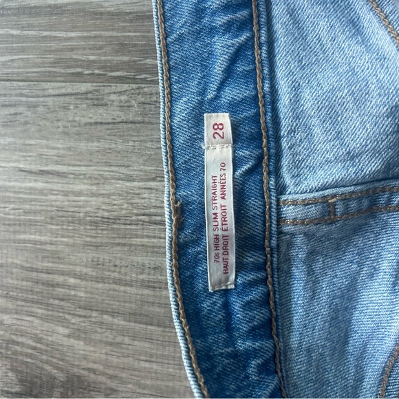Levi’s Size 28 70’s High Slim Straight Jeans - Picture 7 of 7